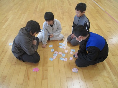 １/６(火)　前期課程カルタ大会